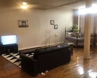Keisha Cozy Loft - Détroit - Salon
