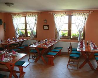 Ottó Panzió Villány - Villány - Restaurant