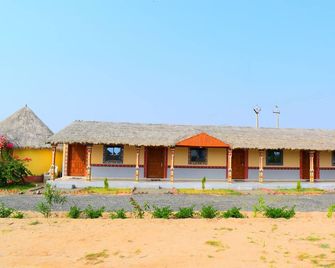 Ram Rann Resort - Gadhada - Building