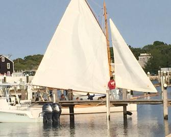 Vineyard Haven Home - Vineyard Haven - Pool