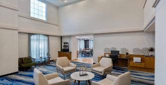 Fairfield Inn & Suites by Marriott Clearwater - Clearwater - Σαλόνι