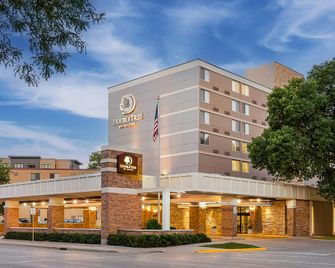 DoubleTree by Hilton Madison Downtown - Madison - Bina