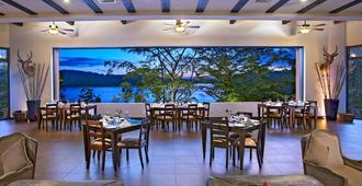 Las Lagunas Boutique Hotel - Flores - Restaurant