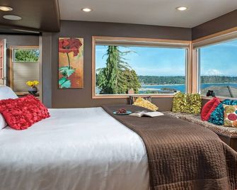Suite With Puget Sound, Mount Rainier, & Olympic Views - بورين - غرفة نوم