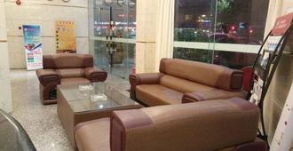 Dafugui Hotel Huizhou (Maidi Branch) - Huizhou - Lobby