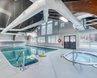 Spacious Mountain Retreat At Smugglers Notch Resort W/ Great Views, Pool Access - Smugglers Notch - Pool