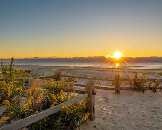 Drifting Sands Oceanfront Hotel - Ship Bottom - Playa