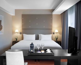 إن إتش بوينوس أيريس 9 دو جوليو - بوينس أيرس - غرفة نوم