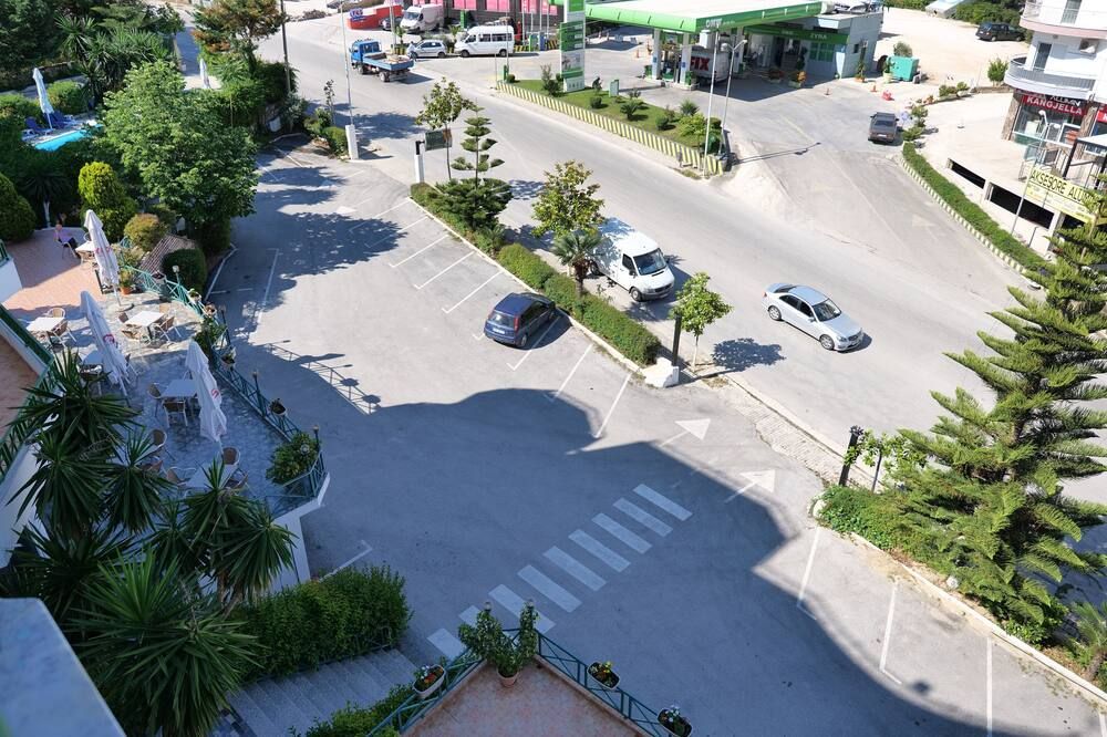 Privé City Hotel - Saranda - Außenansicht