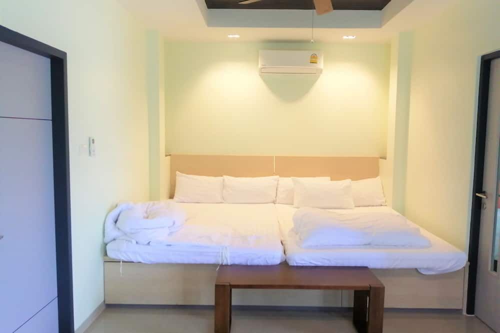 3BRs 5 BathRms with private pool in BKK, 3 km to metro ,9 km to BKK airport - בנגקוק - חדר שינה