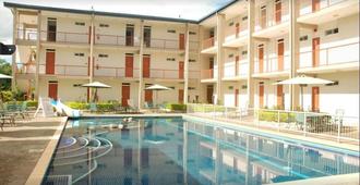Trans International Hotel - Nadi - Pool