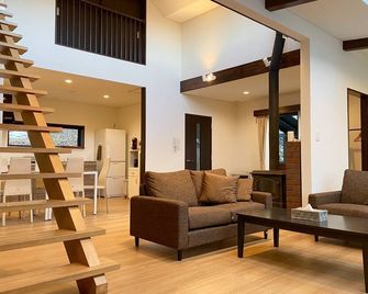 Entire building available Honors Hill 9 K4 P / Kitasakugun Nagano - Karuizawa - Living room