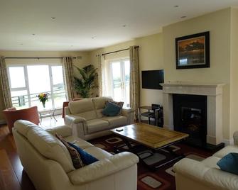 Stunning Beachfront Cottage Ballybunion - Ballybunion - Living room