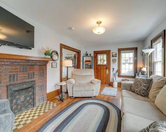 Pet-Friendly Murph Landing - 1 Mile To Wvu! - Morgantown - Sala de estar
