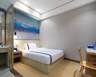 Shenzhen Bakatun Boutique Hotel - Shenzhen - Bedroom