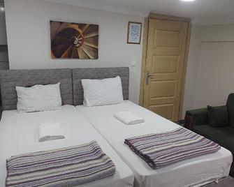 Öz Family Konaklama Tesisi - Isparta - Camera da letto