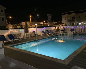 Bird of Paradise Motel - North Wildwood - Piscina