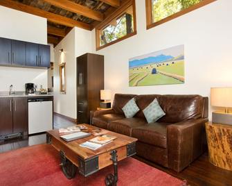 Jackson Hole Ski Cabin ~ Modern/Rustic ~ Teton Views - Wilson - Living room