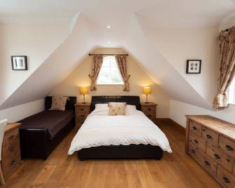 Hanger Down House Bed and Breakfast - Arundel - Bedroom