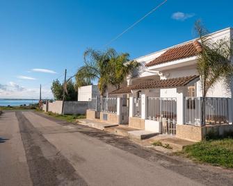 Villetta Privata Hoana Sul Mare - Porto Cesareo - Building