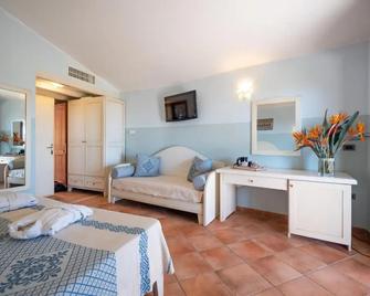 Hotel Luci Del Faro - Calasetta - Living room