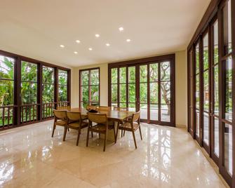 Villa Prinsessa - Banjarangkan - Comedor
