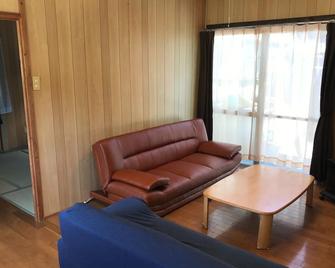 Reliable whole building / Shimajiri-gun Okinawa - Zamami - Living room