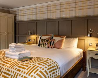 Crown and Horns Inn - Newbury