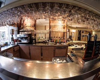 Hôtel Gambetta - ריימס - בר