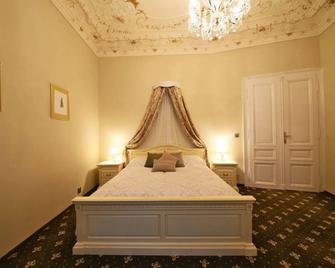 Alisa Hotel - Carlsbad - Bedroom
