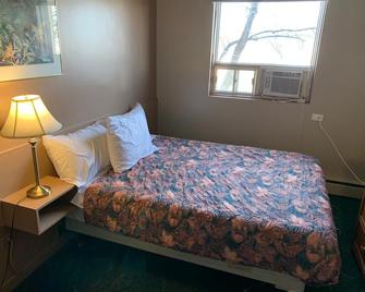 Vivian Motor Hotel - Neepawa - Bedroom
