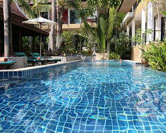 Cocoville Phuket - Chalong - Pool