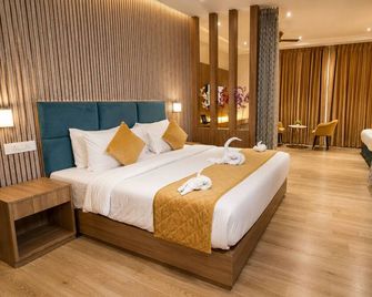 Hotel Three Seasons - Vrindavan