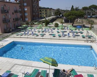 Hotel Vianello - Jesolo - Piscina