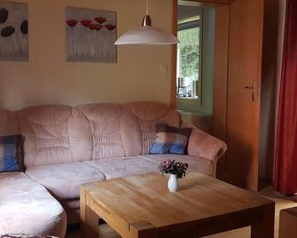 Ferienwohnungen-Waldblick-Wohnung-2 - Wildemann - Вітальня