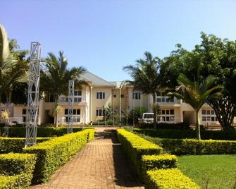 Hotel Alvers Mukono - Mukono - Edifício