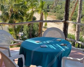 Beautiful Beachfront Hacienda - La Ribera - Balcony