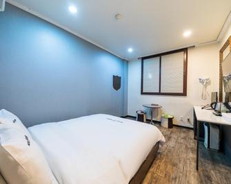 Icheon Syap - Inchon - Habitación