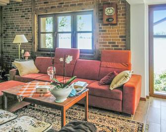 Two-Bedroom Holiday Home In Stawiguda - Stawiguda - Sala de estar