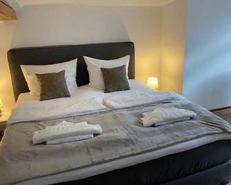 Royal Ocean Ferienhaus Mit Sauna, Spielekonsole Und Whirlpool - Rostock - Chambre