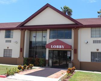 Red Roof Inn Pharr - Mcallen - Pharr - Building