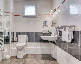 Hotel Le Berry Saint-Nazaire - Saint-Nazaire - Badkamer