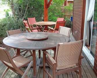 Beautiful 4/6-bed chalet, close to the lake and children's island. - Hourtin