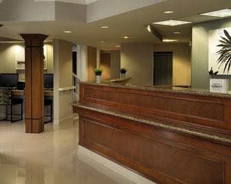 Residence Inn by Marriott San Francisco Airport/San Mateo - San Mateo - Front desk