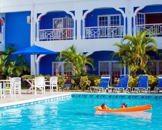 海灣花園旅館 - 格羅斯伊斯勒 - 格羅斯島 - 游泳池