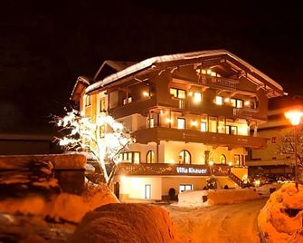 Hotel-garni Villa Knauer - Mayrhofen - Building