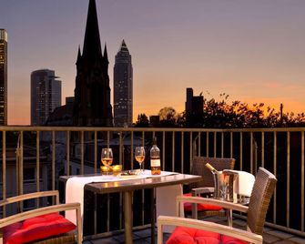 Savigny Hotel Frankfurt City - Frankfurt am Main - Balcony