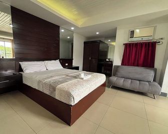 Yellowbell Hotel - Ciudad de Batangas - Habitación