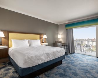 هامبتون إن آند سويتس جالفيستون - جالفيستون - غرفة نوم