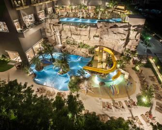 Mercure Pattaya Ocean Resort - Pattaya - Pool